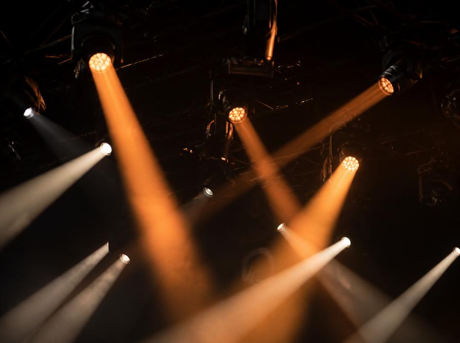 Svetelný dizajn a moving heads na podujatí – HM Sound
